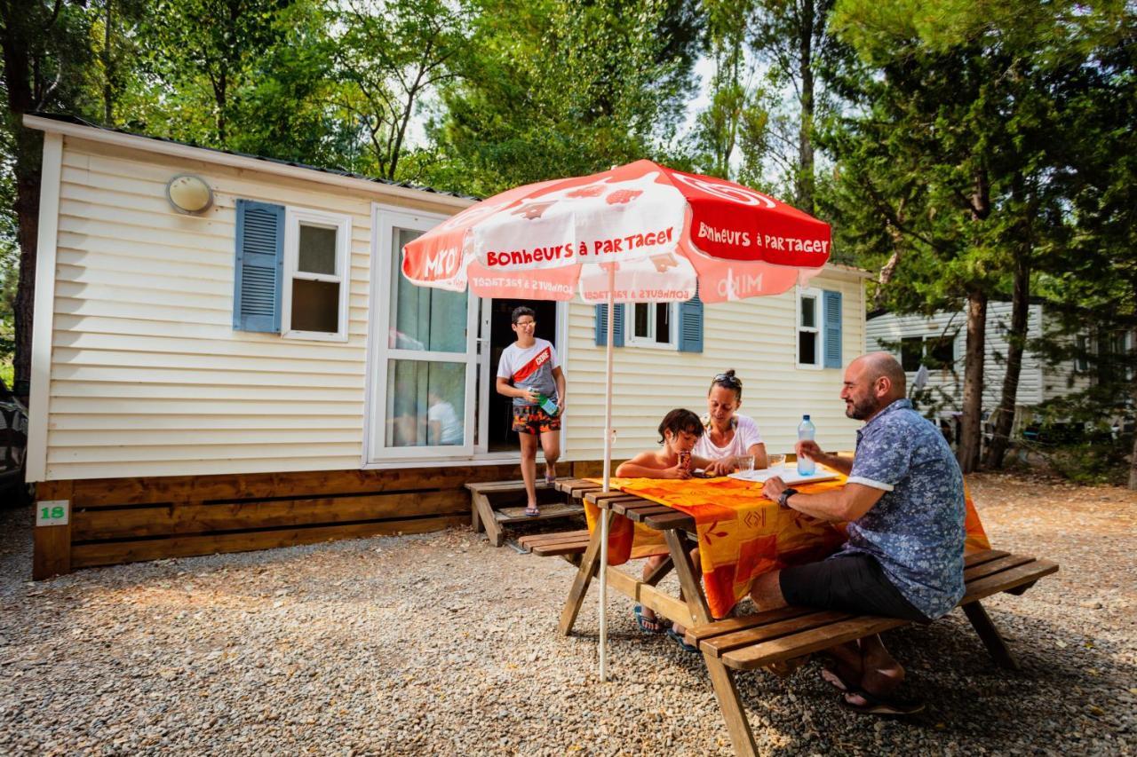 Camping La Peiriere Tuchan Exterior photo